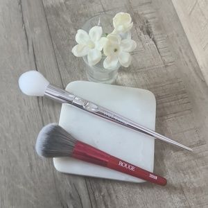 Sephora blush brush 55.5 & wet n wild brush